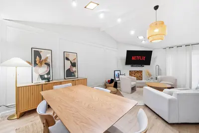 Image de This house is a 3 bedroom(s), 2 bathrooms, located in Richardson, Tx.