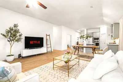 Image de This house is a 4 bedroom(s), 3 bathrooms, located in Anna, Tx.