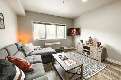 Image de Gateway Lodge Pool & Spa Studio | Walk to Lifts!