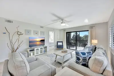Image de Sandpiper Beach 503- Gorgeous Sanibel Condo! Still Open for Winter 2026 Weeks!