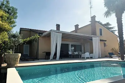 Image de Casa B with pool and sea view, garden and all on one level, Porec Istria