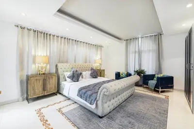 Image de Charming 4-bedroom villa with WiFi, fitness room in delightful Dubai Downtown