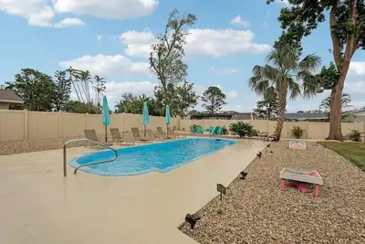 Image de Pool+Arcade+Theatre+Private Yard – Prime Location!