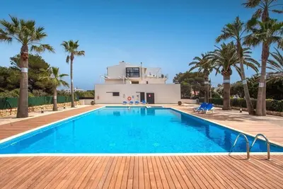 Image de Duplex dans résidence avec piscine à 150m de la plage