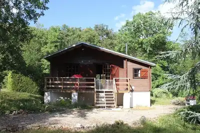 Image de Chalet au calme : Le murmure de la forêt