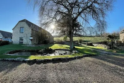Image de Wonderful 2 Bedroom Barn conversion in stunning setting with outstanding views