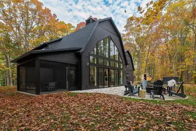 Image de The Gambrel : Sauna : Hot Tub : Firepit : Game Room : Pets Welcome