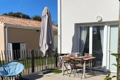 Image de E03, accueillant duplex 3* près de l'océan & forêt