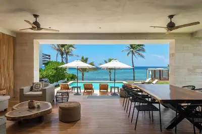 Amazing Villa in Akumal heated jacuzzi for 15 people! ! ! !
