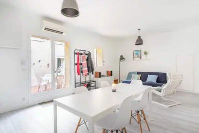 Image de Joli T3 de 61 m² à 100m de la mer