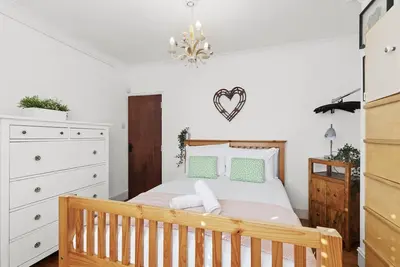 Image de Rosey Cosy Cottage with Garden | By My Getaways