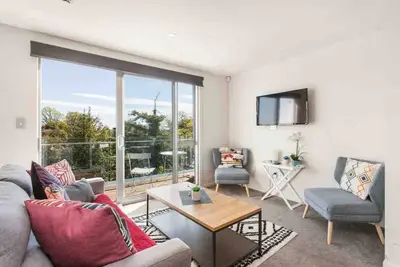 Image de Walking Distance Cbd 2 Bdrms Secure Park