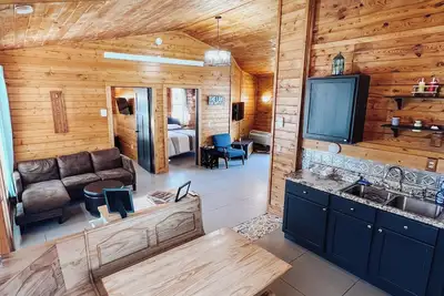 Image de Cabin on private beach on a lake near Brainerd! 2 bedrooms, sleeps 7!