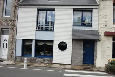 Image de Maison \"sans jardin\" vue mer, proche sentier des douaniers.