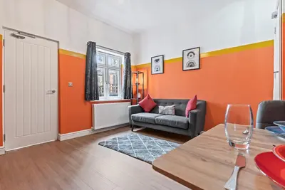 Image de 4 Beds|2 Bath|Town Centre|75Mbps