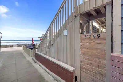 Image de On Boardwalk, Ocean View, Parking, Hear The Waves