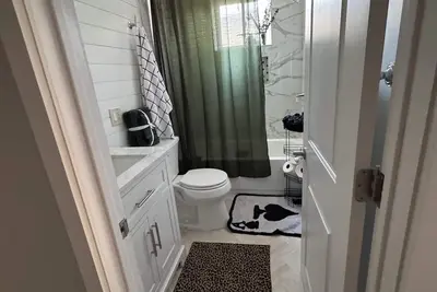 Image de Stylish, Family Friendly Collingdale Home, Near Philly, Fireplace, Parking, WiFi