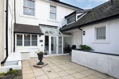 Little Rosemount - Close to town, beach and shops
