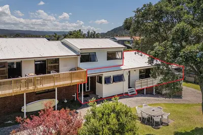 Seascape Beachfront B - Whangamata Holiday Unit