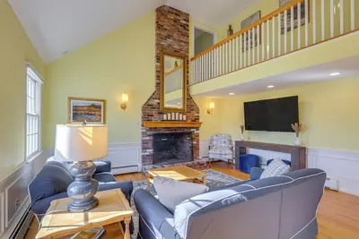 Image de Beach & Golf Hub w/ All-Season Sunroom in Cape Cod