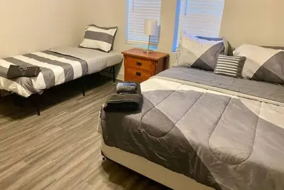 Image de Clean & Cozy 3 Bedroom/2 Bathroom Brick house Near Ttu & Umc