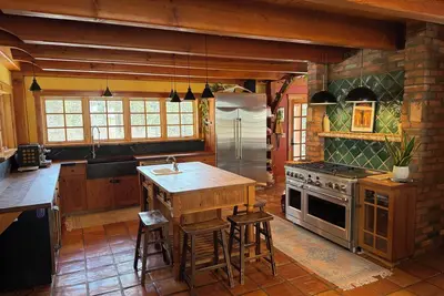 Image de Charming timber-framed mountain retreat in Durango, Co