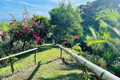 Image de Private cabin with stunning views & home-cooked meals
