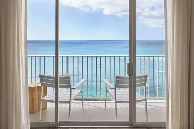 Image de Alohilani Resort – Breathtaking Oceanfront Views – Vibrant Waikiki Beach Locale