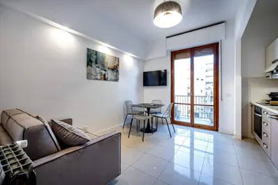 Image de YiD bright with parking