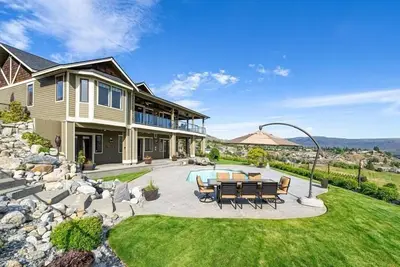 Image de Incredible Chelan Estate w/Stunning Views, Privacy, and Family-Friendly Comfort!