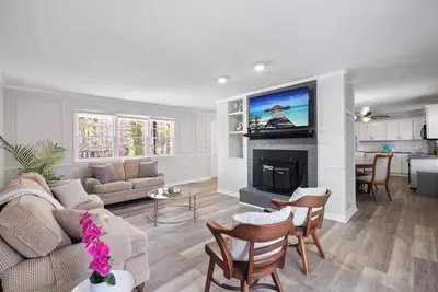 Image de Perfect cute home in Garner -starts at 3. 5k/month