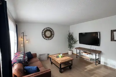 Image de Elton Hills Park Quite 3-bedroom Spacious Home