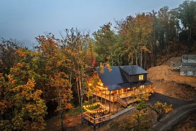 Image de Cozy Winter Mtn Retreat w/ Hot Tub, Fireplace & Games