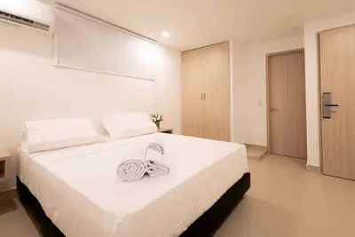 Image de nouvel hôtel boutique maison mishka chambre 102 air tv minibar salle de wifi