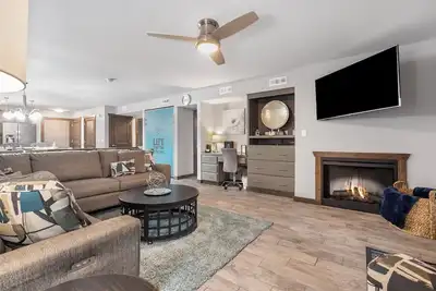 Image de Fantastic Lake Condo, Sleeps 10-Resort Perks/Ticket Discounts!
