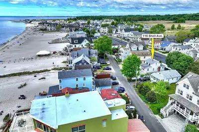 Image de Charming 2-bedroom 50 ft from Fort Trumbull private beach.