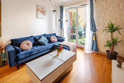 Image de 🌴Escapade Exotique🌴-Terrasse Privée-❤️Love&Jacuzzi Proche de Paris