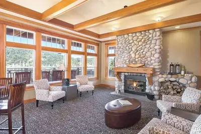 Image de Charming cottage in beautiful Deer Harbor with a view, pool and private hot tub.