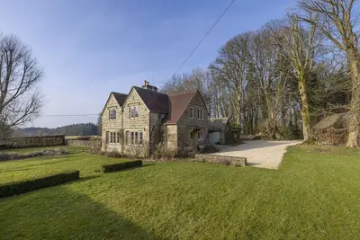Image de Beautifully presented dog friendly - Cotswold Cottage