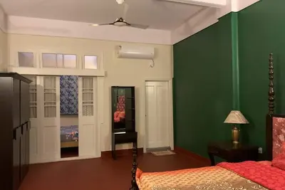 Image de Charming 2-bedroom, 2 bath apartment in Central Kolkata with WiFi, Ac, Kitchen