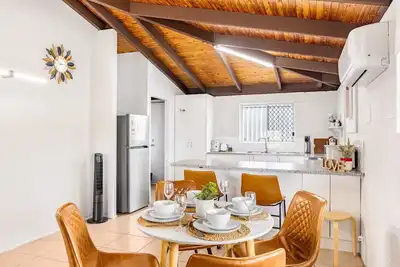 Image de Small Groups & Families! Stylish 3Beds near mall