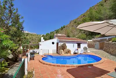 Image de Villa with private pool, unwind in the Frigiliana countryside