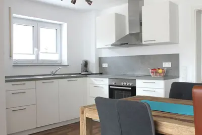 Image de Fish apartment with lake view and garden