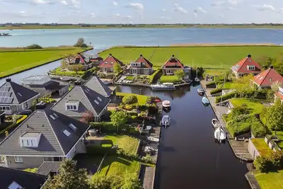 Image de New // Family friendly holiday home with jetty & hottub. Quiet surroundings.