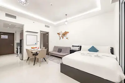 Image de First Class | Studio | Cozy Luxe Sanctuary