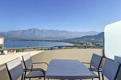 Image de Bel appartement vue mer-montagne