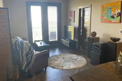 Image de 1-Bedroom Apartment with Excellent Location and Downtown Views