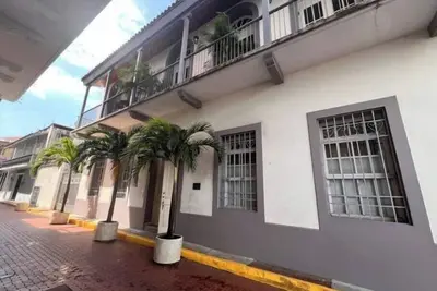 Image de Luxury Oasis in the Old Town of Panama