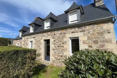 Image de Maison de caractère proche du port de Perros-Guirec avec jardin clos.