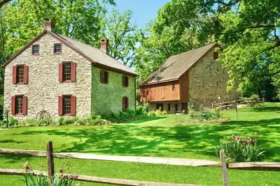 Image de Historic Restored Amish Homestead 1-Br Barn Loft